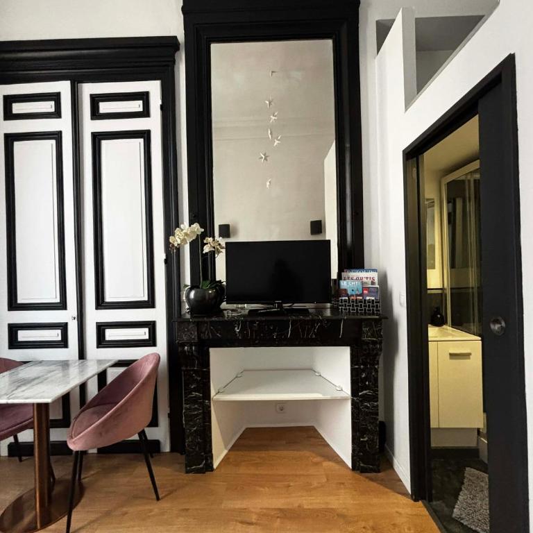 Les Cariatides - Chambre Double Deluxe avec Balcon - 4