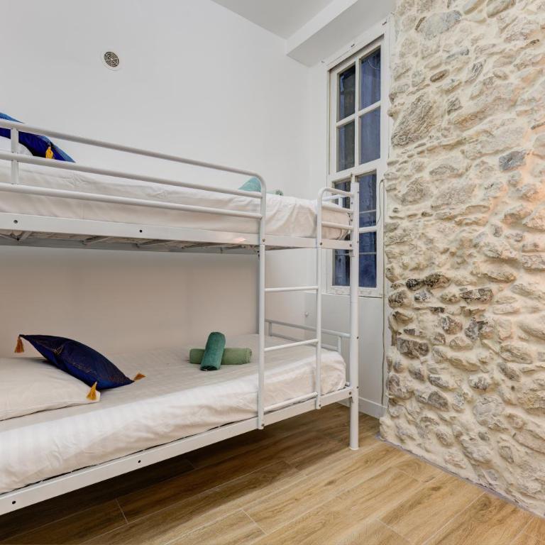 Vieille Ville - parking, 5 pers, AC, WIFI - Appartement 3 Chambres - 10