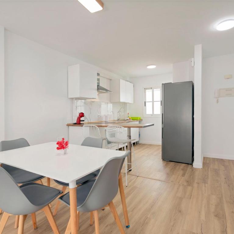 Spacious 3BR Condo With Pool, Wifi & Near Beach - Apartamento de 3 dormitorios - 21