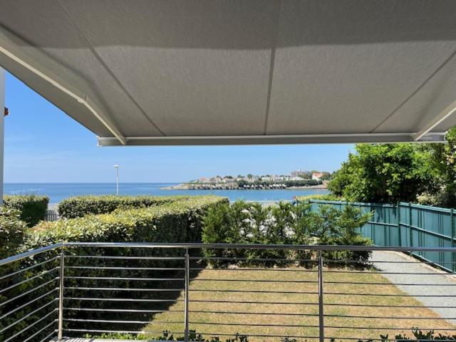 Devant la mer et la plage de ROYAN PONTAILLAC, 4chambres 2 à 8 personnes - Villa - 69