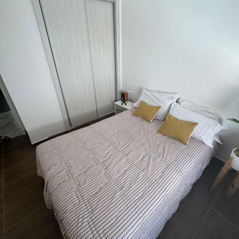 Casa 4 amb parque Luro - Three-Bedroom House - 4