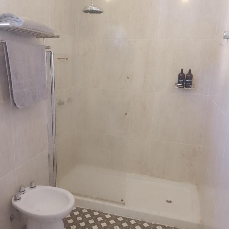Monoambiente Juana Koslay - cerca del complejo AVE FENIX - Primer piso por escalera exterior - One-Bedroom Apartment - 8