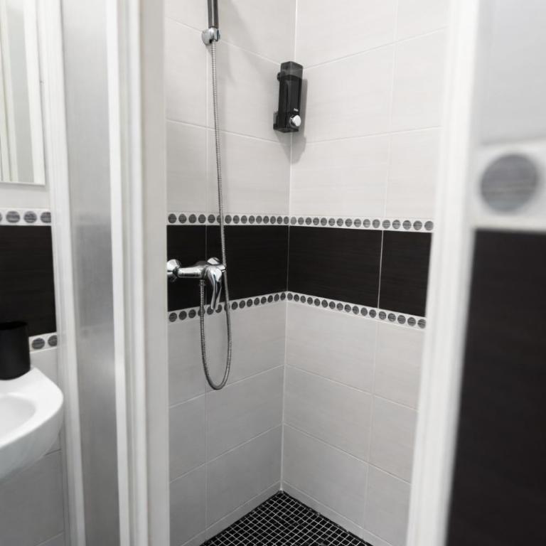 Central City Apartments Sarajevo Free Parking - Deluxe Studio - 12