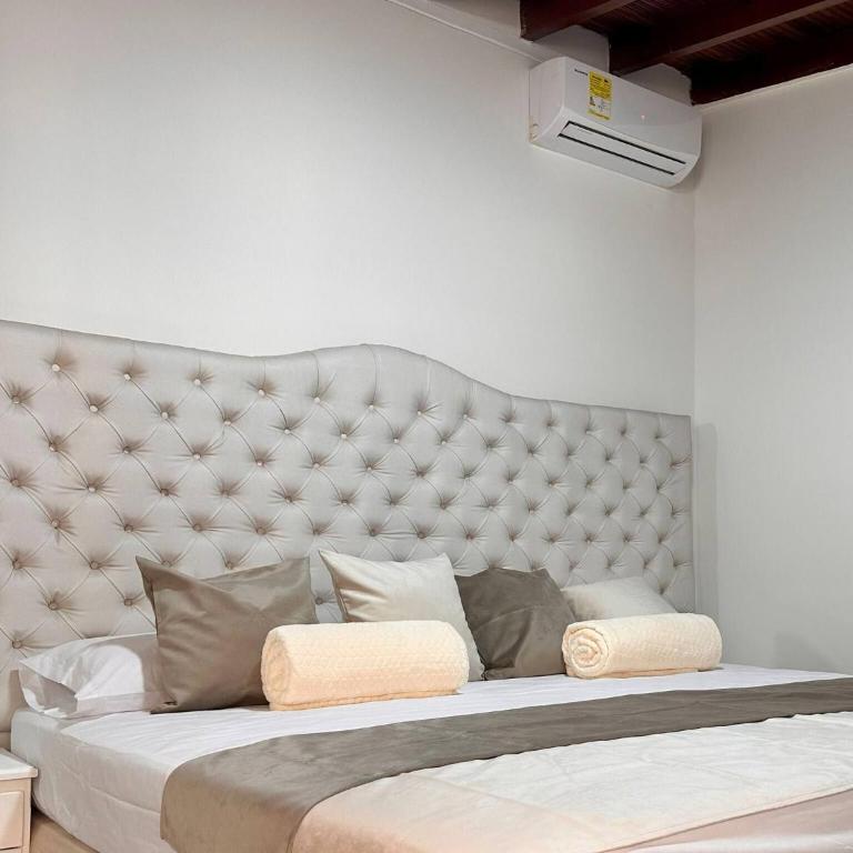 Group stay 21 guests, WiFi 900 Mb - Vacation Home - 23