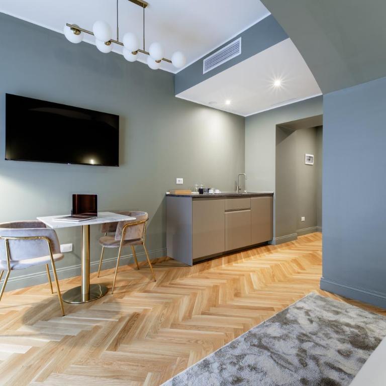 PRESTIGE BOUTIQUE APARTHOTEL - Piazza Duomo 2 - Appartamento con 1 Camera da Letto - 12
