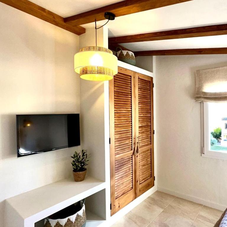 Casa Oliva - Three-Bedroom House - 23