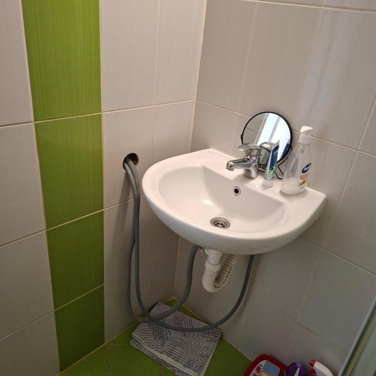 Cozy apartment you like in Novi Sad - One-Bedroom Apartment - 2