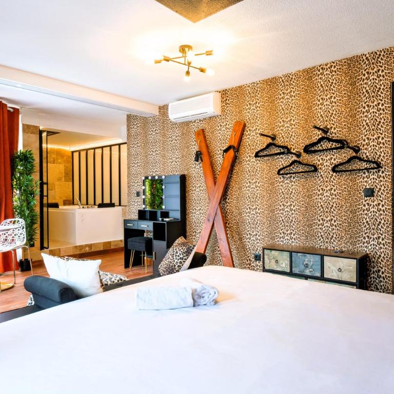 Cristalys Loveroom & Spa - Apartamento de 1 dormitorio con bañera de hidromasaje - 9