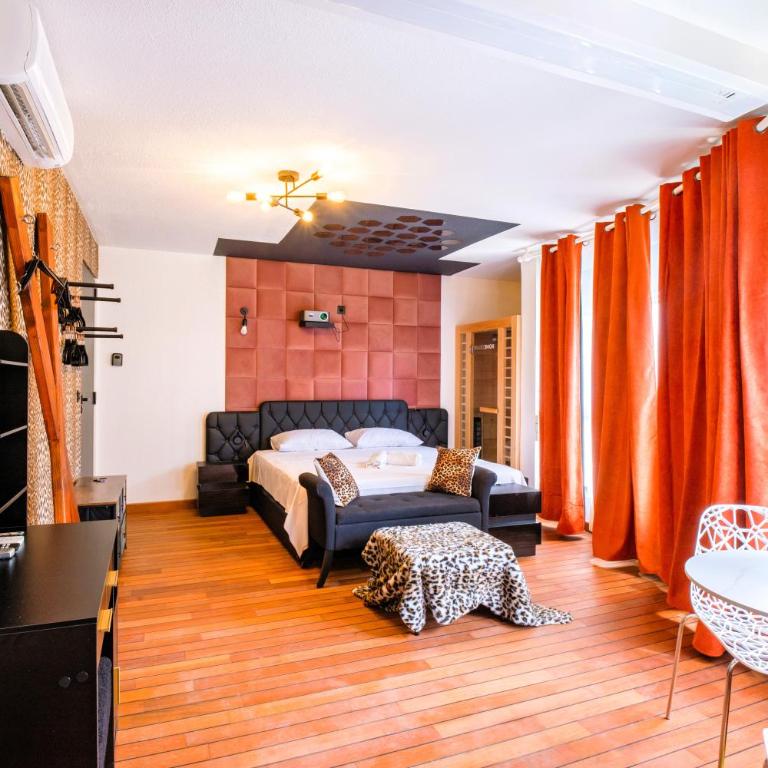 Cristalys Loveroom & Spa - Apartamento de 1 dormitorio con bañera de hidromasaje - 3