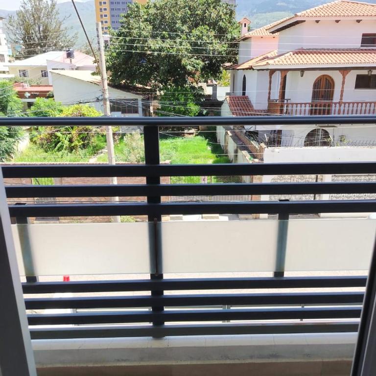 Edificio J-A - Three-Bedroom Apartment - 5