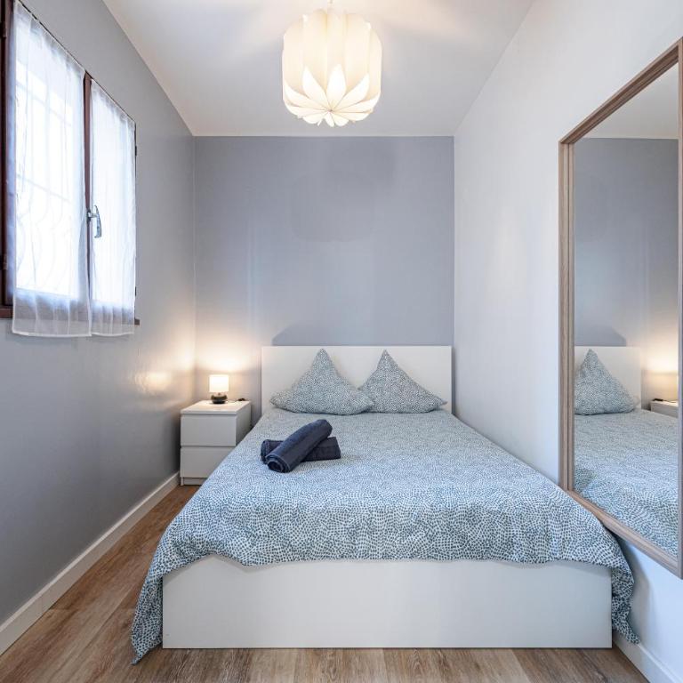 Chambre privée 1 personne BAIL MOBILITE - Chambre Double avec Salle de Bains Privative - 1