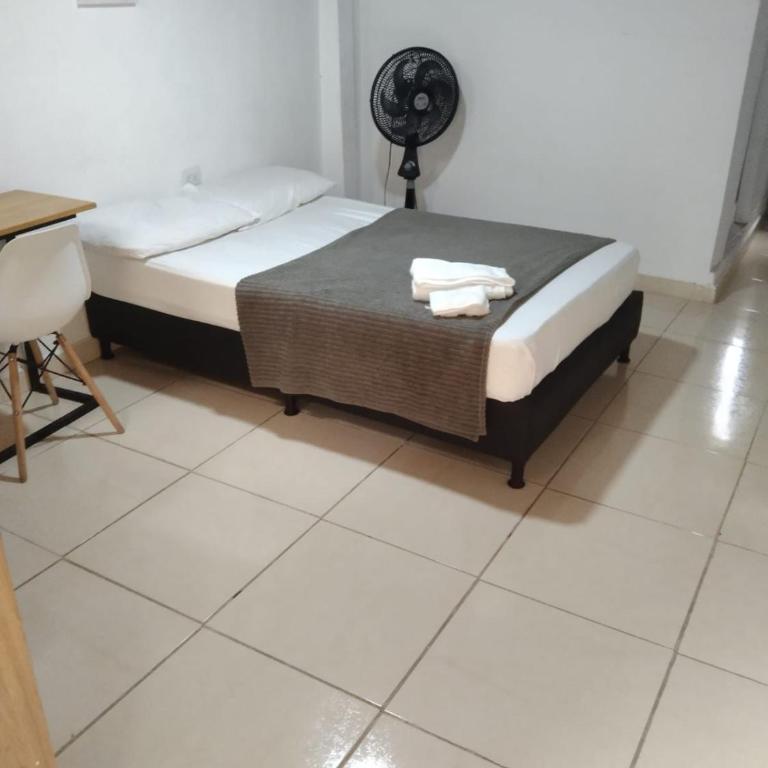 APARTAHOTEL ESTADIO GOLD - Habitación Doble con baño privado - 2 camas - 3