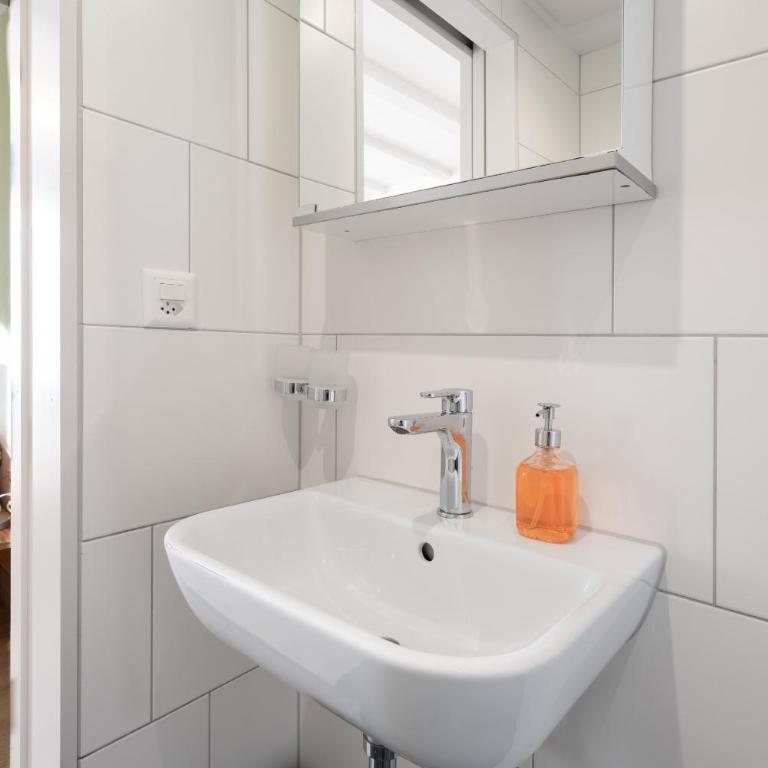 Interlaken Apartments - Appartamento con Balcone - 13