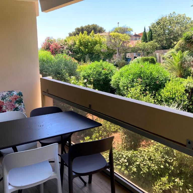 Bandol AZUR - 2 chambres, balcon, bord de mer, wifi, climatisé et parking privé - Appartement 2 Chambres - 2