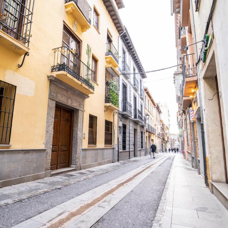 Apartamento Fuente de Gracia - One-Bedroom Apartment - 65