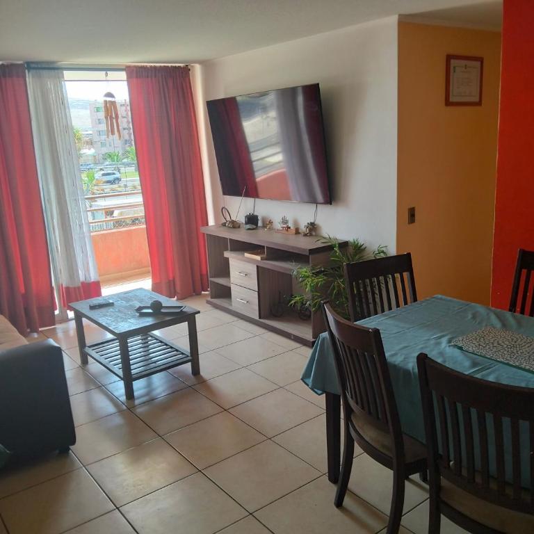 Doña Margarita - Three-Bedroom Apartment with View - 4