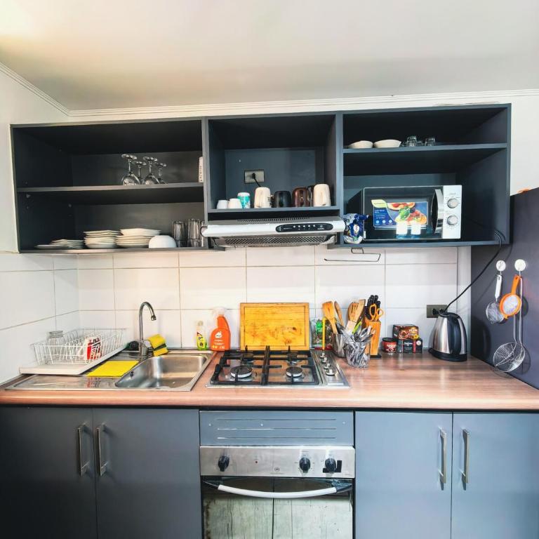 Departamento en condominio con piscina - Two-Bedroom Apartment - 17