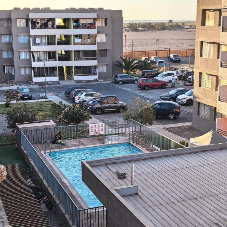 Departamento en condominio con piscina - Two-Bedroom Apartment - 25
