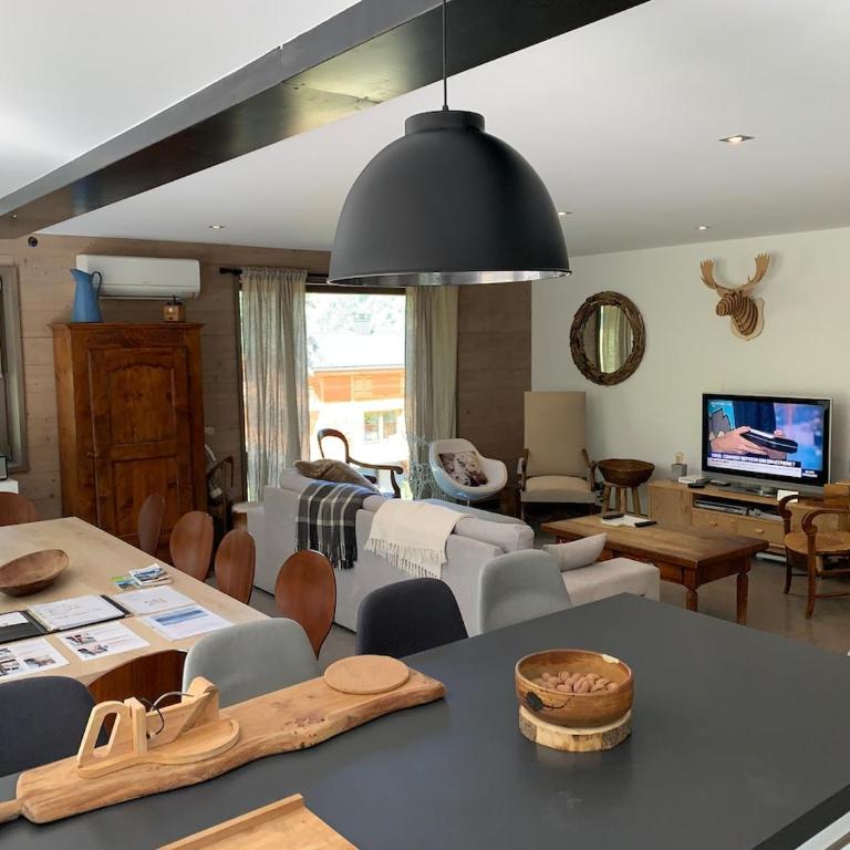 Chalet Les 3 marmottes, 12 personnes, jacuzzi - Chalet - 43
