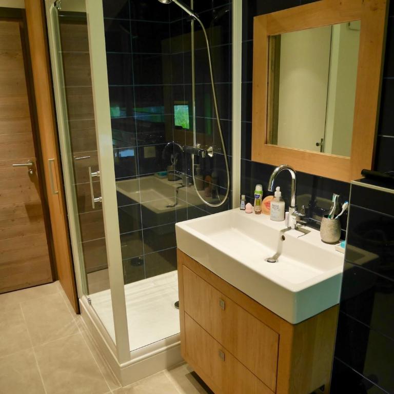 Chalet Les 3 marmottes, 12 personnes, jacuzzi - Chalet - 23