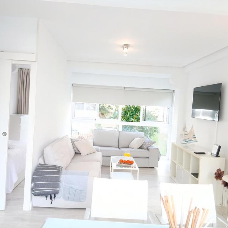 Rentcostadelsol Benalmdena-Alay, - Two-Bedroom Superior Apartment - 3