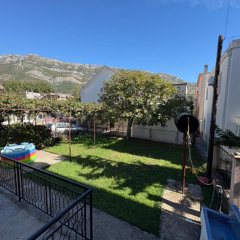 Solis Apartments Sutomore - Quadruple Room with Garden View - 6