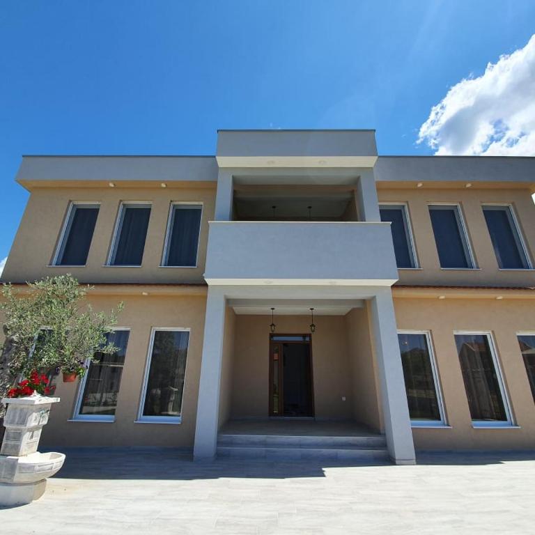 Vila Uma - Three-Bedroom Apartment - 6