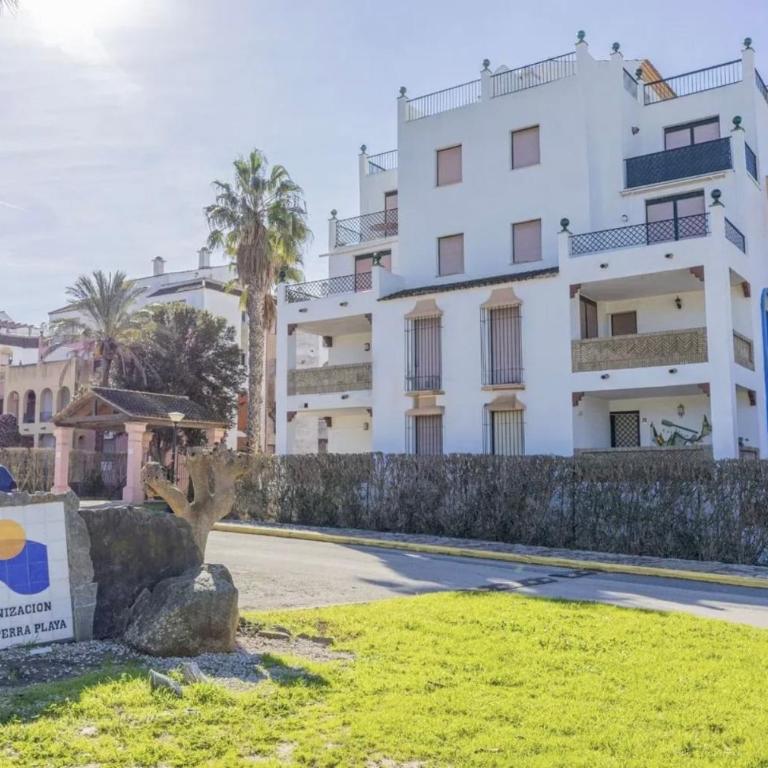 Beachfront apartment - Two-Bedroom Apartment - 43