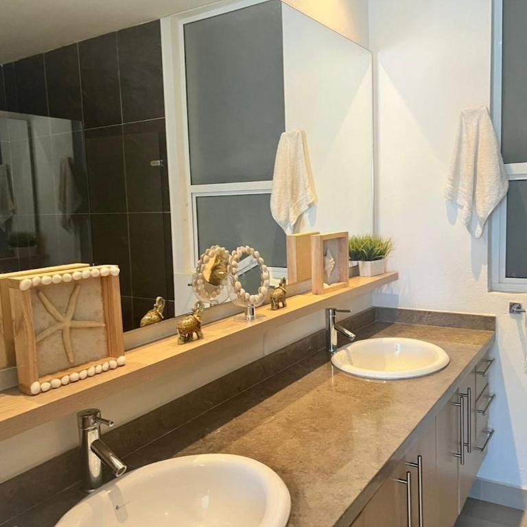 Apartment with beach access in Reserva Del Mar Rodadero Sur - Two-Bedroom Deluxe Apartment with Balcony - 14