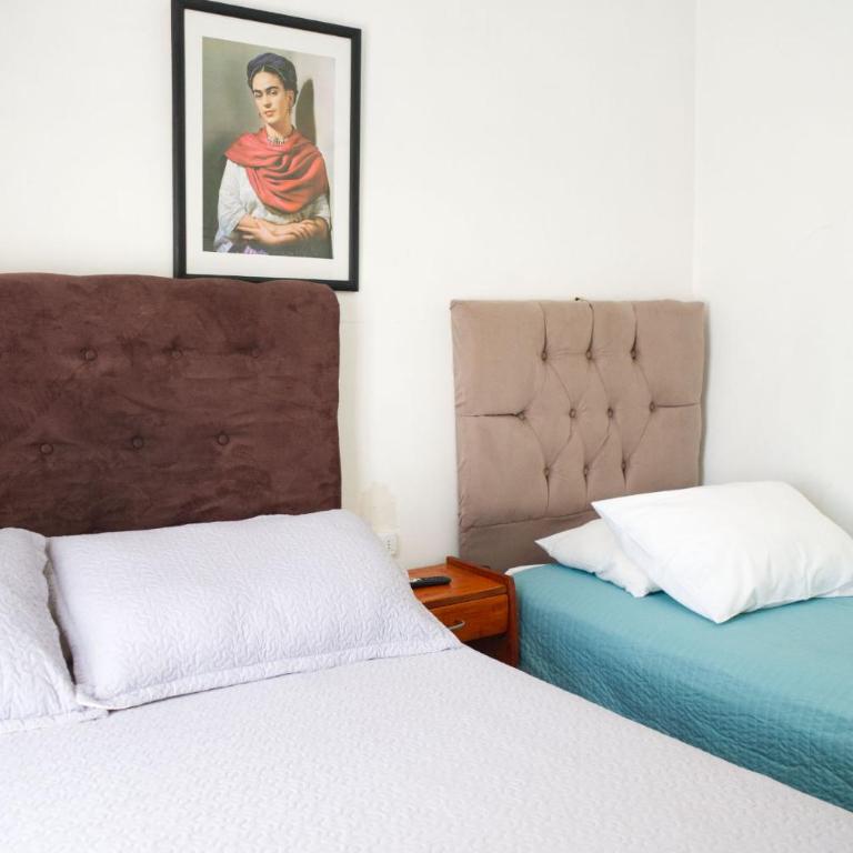 Hostal Estadio Nacional - Double Room with Private External Bathroom - 2