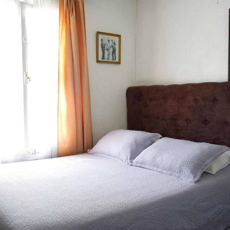 Hostal Estadio Nacional - Double Room with Private External Bathroom - 4