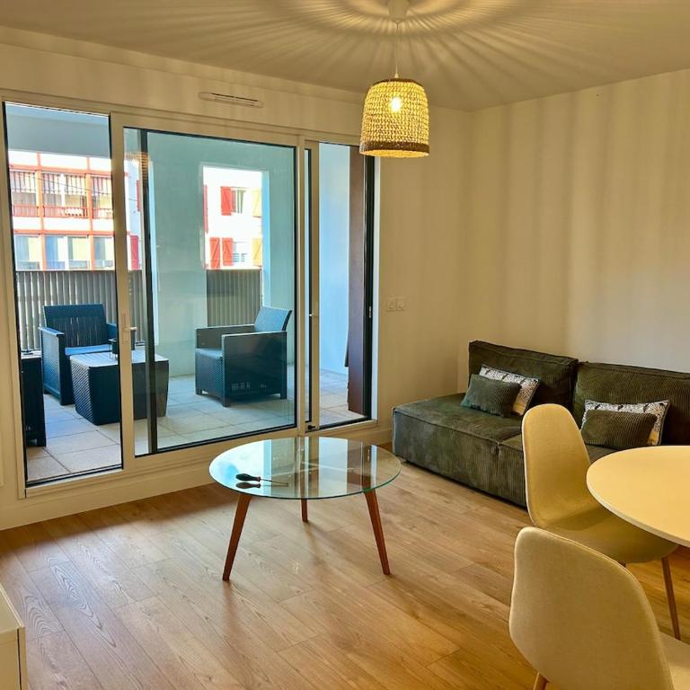 T2 cosy, spacieux et calme entre océan et montagne - Appartement 1 Chambre - 10
