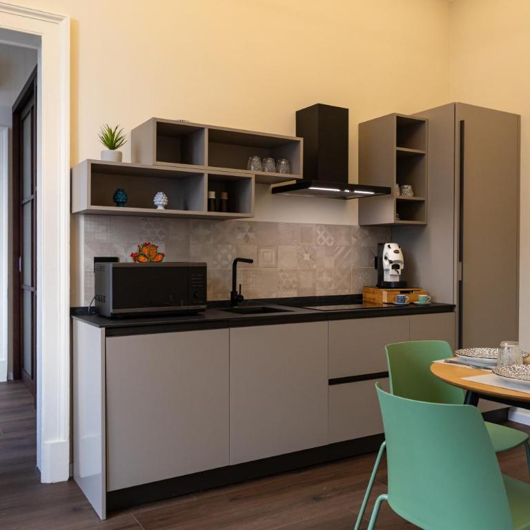 Casa Sarina Apartment - historic market - Two-Bedroom Apartment - 24