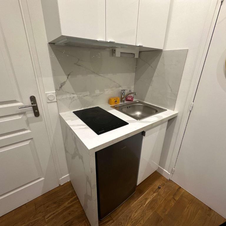 326 New Suite Hugo - Tiny Apartment Paris Center - Appartement - 3