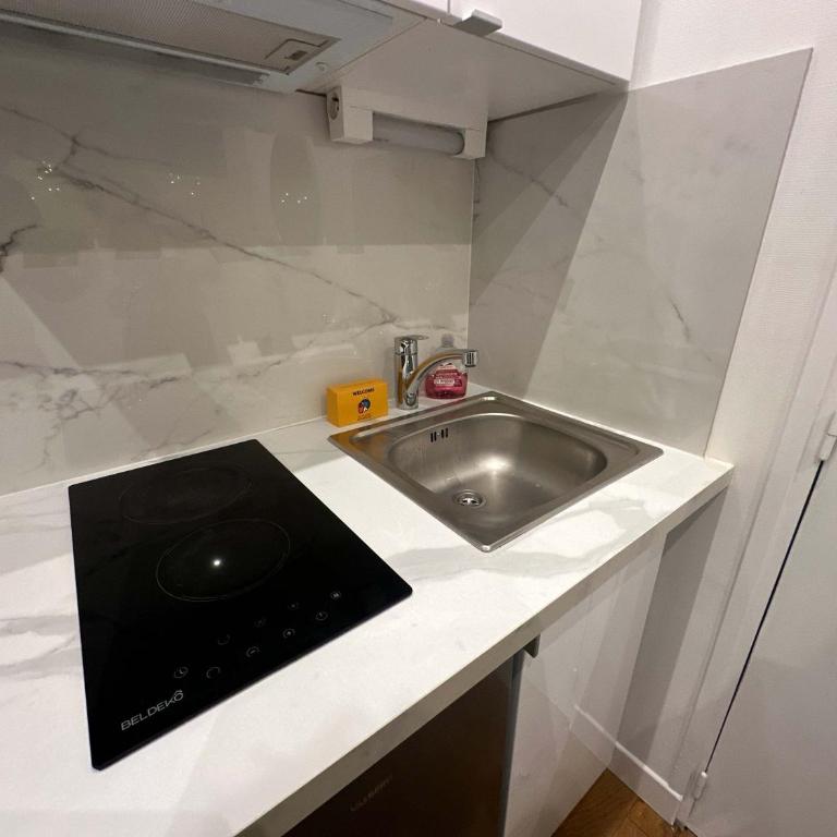 326 New Suite Hugo - Tiny Apartment Paris Center - Appartement - 13