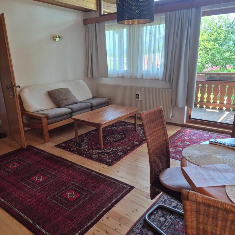 Singer-Hof - Apartment mit Balkon - 2
