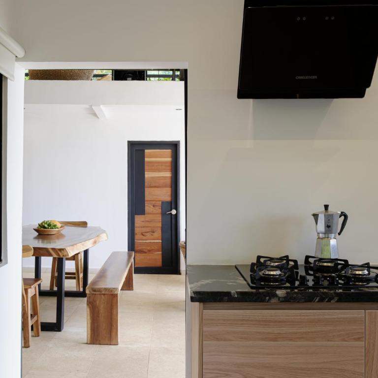 Casa Margarita Loft - Three-Bedroom Villa - 23