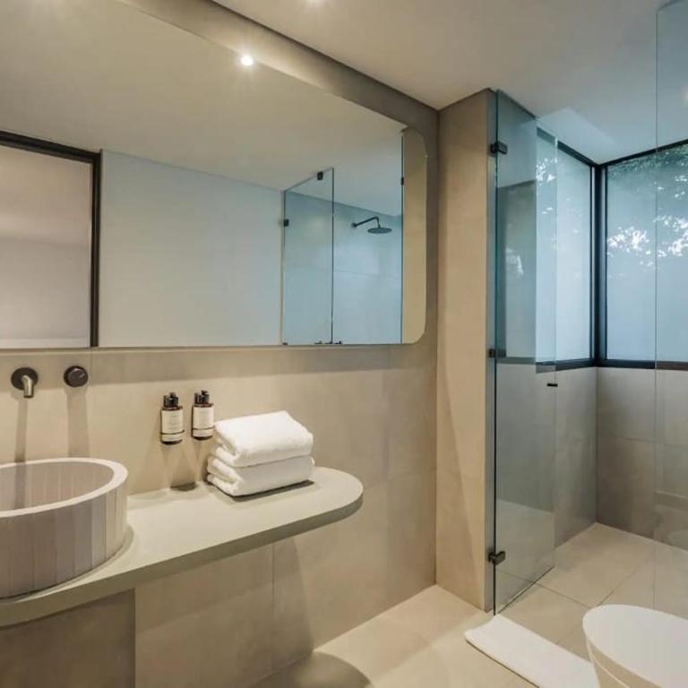 Penthouse con jacuzzi, amplio 5 habitaciones, poblado Medellin - Apartment - 2