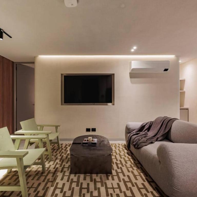 Penthouse con jacuzzi, amplio 5 habitaciones, poblado Medellin - Apartment - 36