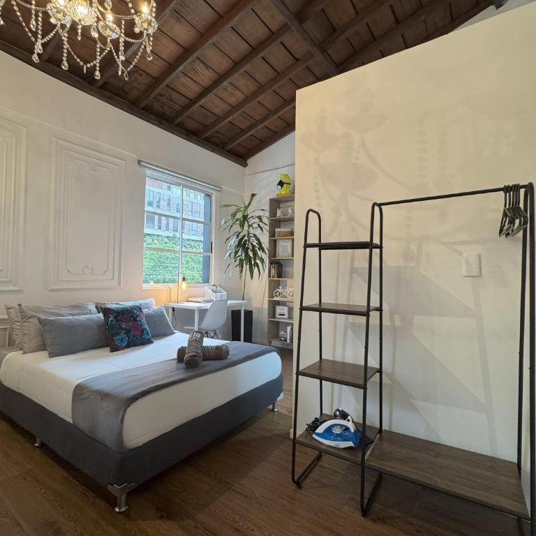 District 818 Boutique lofts - Twin Room - 2