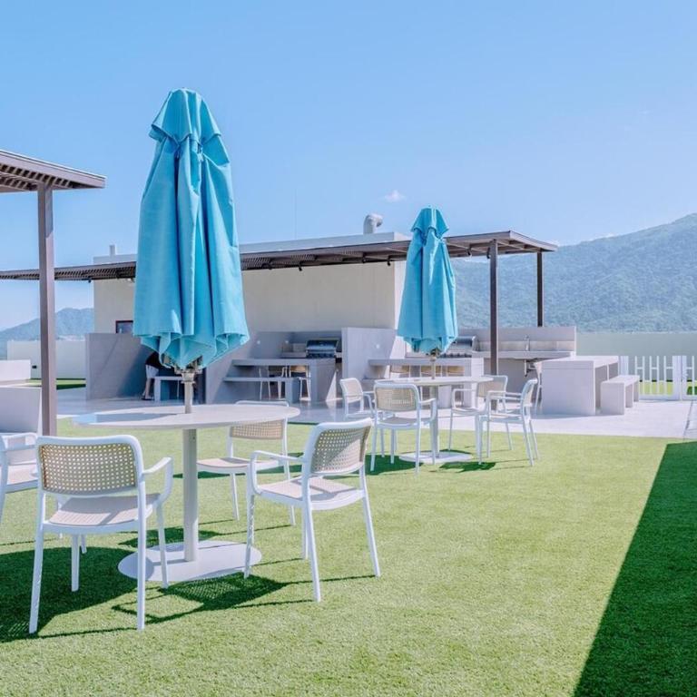 Beautiful Horizon Luxury Suite - One-Bedroom Apartment - 11