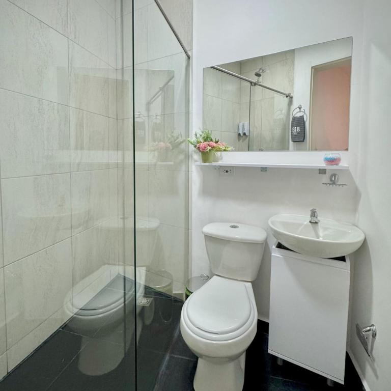 District 818 Boutique lofts - Twin Room - 4