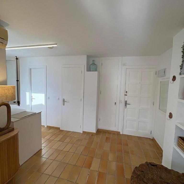 Ático con terraza y vistas al mar en primera línea - Apartamento de 1 dormitorio - 9