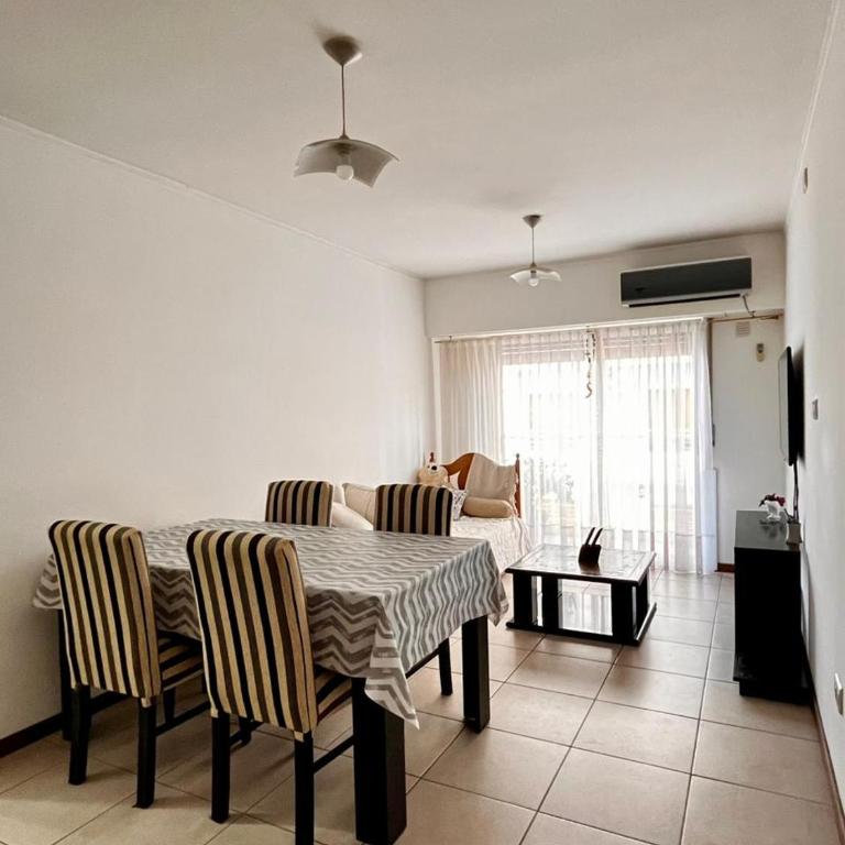 DEPARTAMENTO a 1 cuadra del ESTADIO ÚNICO DE LA PLATA - Apartamento de 1 dormitorio - 1