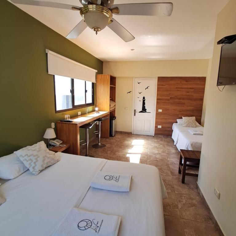 Le Vrero Boutique Hotel - Superior Triple Room - 4