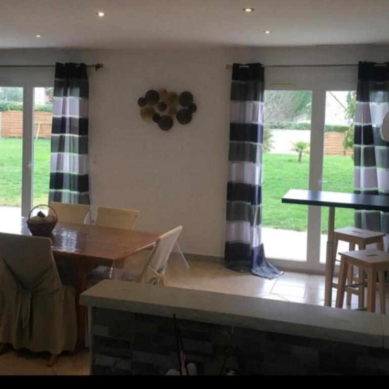 Gîte climatisé avec piscine sur les hauteurs de CAHORS - Maison 3 Chambres - 9