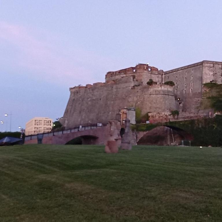 Casa Perego in Savona - Appartamento con 2 Camere da Letto - 57