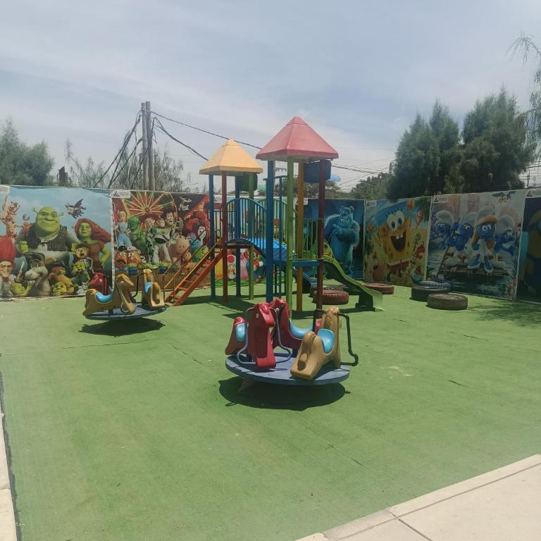 Apartamento en condominio Oaisis de Piura - Three-Bedroom Apartment - 3