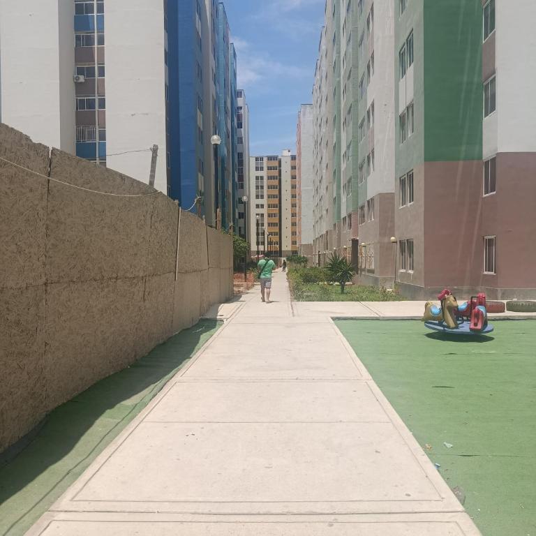 Apartamento en condominio Oaisis de Piura - Three-Bedroom Apartment - 2
