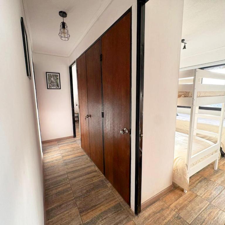 Las Condes Dept 3 dormitorios y 2 baños a pasos de Parque Arauco - Three-Bedroom Apartment - 4